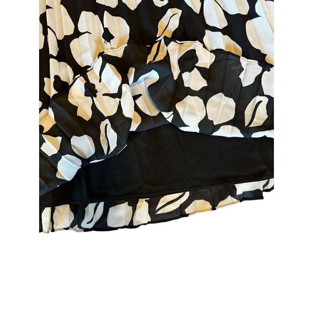 Tahari Arthur S. Levine Women's Pleated Skirt Sz 18 Black White Lined Floral NEW - Picture 12 of 14